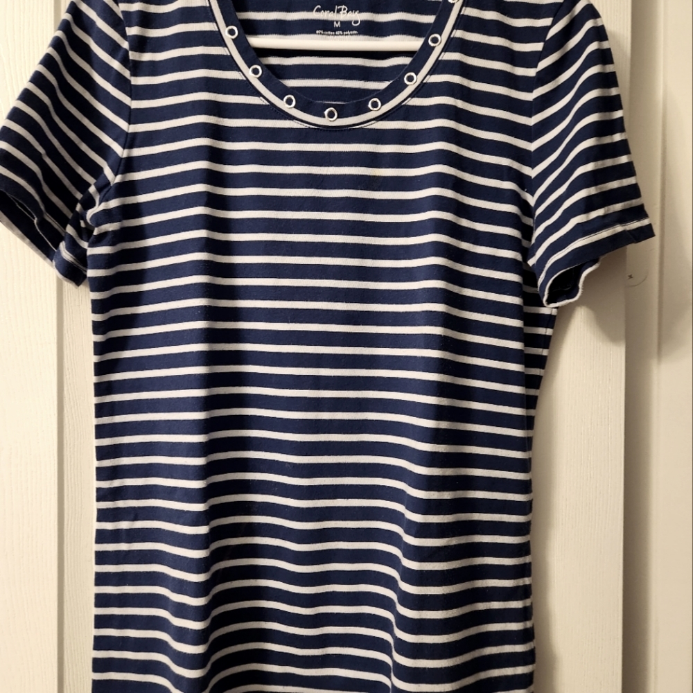 🍁 CORAL BAY 💙 Womens top